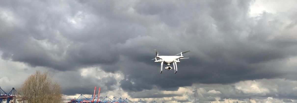 Phantom 4 im Hafen
